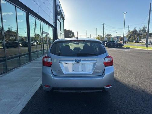 2016 Subaru Impreza 2.0i