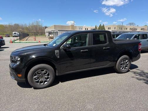 Black 2026 Ford Maverick XLT
