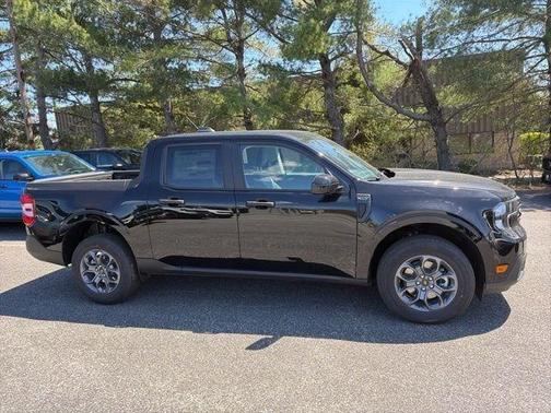 Black 2026 Ford Maverick XLT