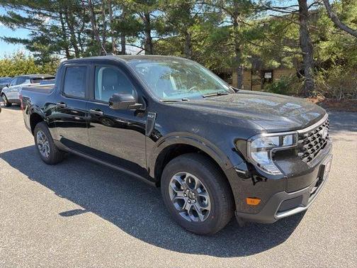 Black 2026 Ford Maverick XLT