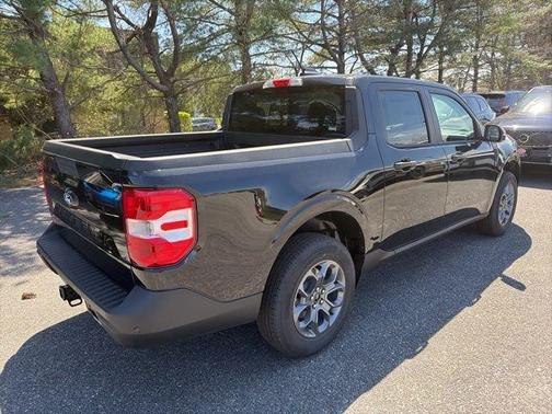 Black 2026 Ford Maverick XLT