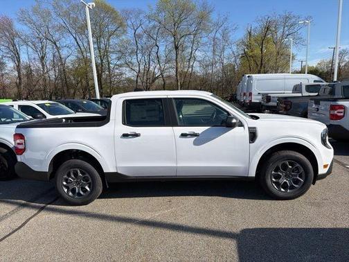 Oxford White 2026 Ford Maverick XLT