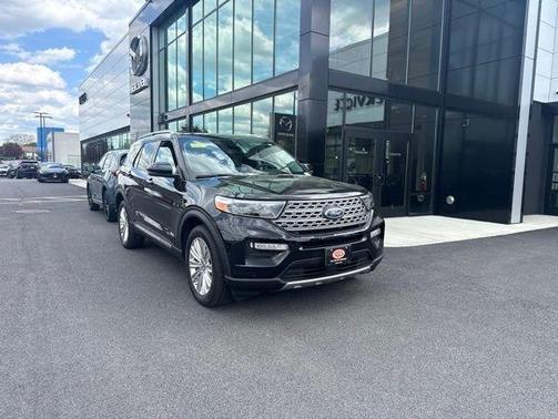 Black Metallic 2024 Ford Explorer Limited