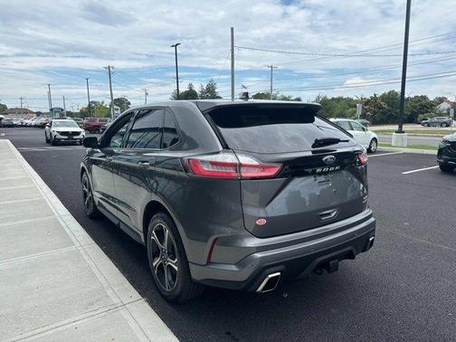 2023 Ford Edge ST