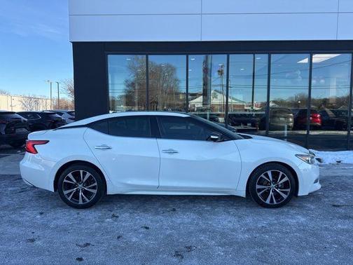 2017 Nissan Maxima 3.5 Platinum