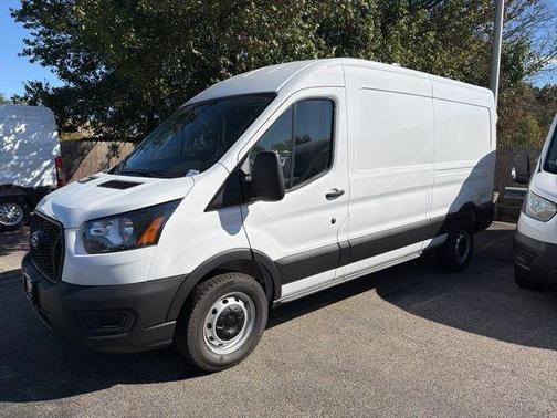 2026 Ford Transit-250 148 WB Medium Roof Cargo