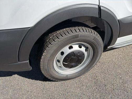 2026 Ford Transit-250 148 WB Medium Roof Cargo