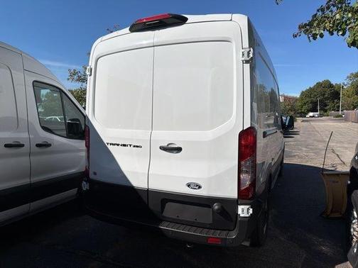 2026 Ford Transit-250 148 WB Medium Roof Cargo