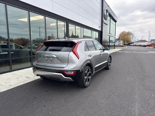 2023 Kia Niro SX Touring
