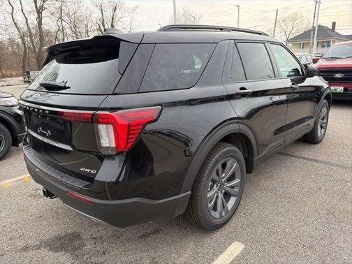 Agate Black Metallic 2026 Ford Explorer Active