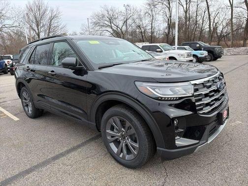 Agate Black Metallic 2026 Ford Explorer Active