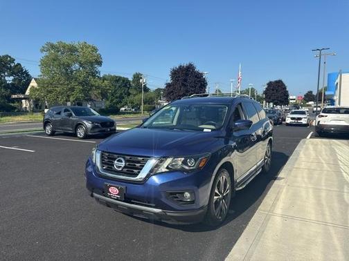 2018 Nissan Pathfinder Platinum