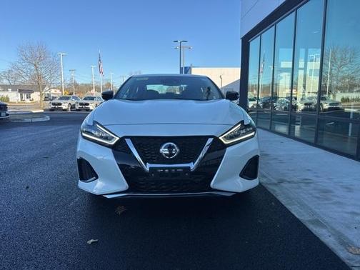 2021 Nissan Maxima SV