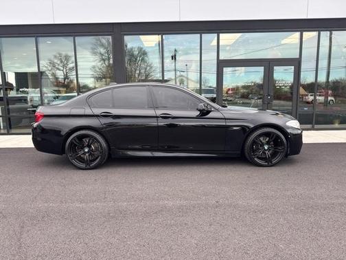 2011 BMW 528 i
