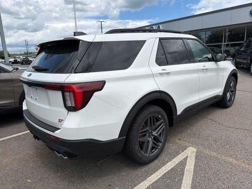 Star White 2026 Ford Explorer ST