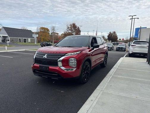 2023 Mitsubishi Outlander 