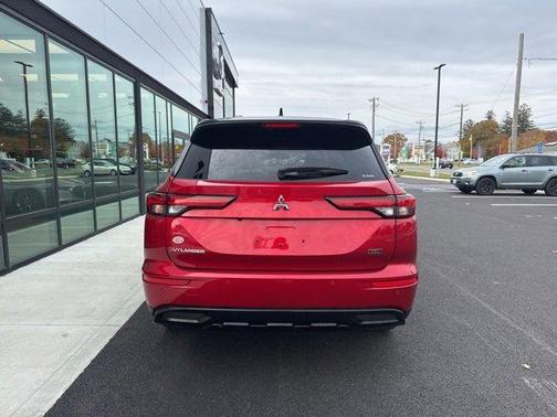 2023 Mitsubishi Outlander 