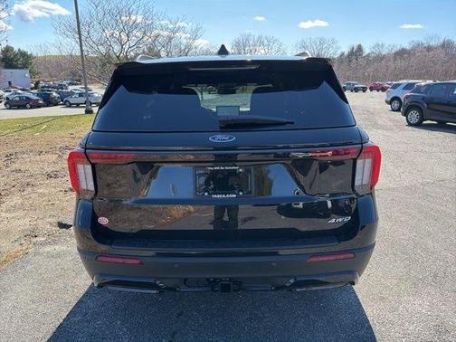 Black 2026 Ford Explorer ST-Line