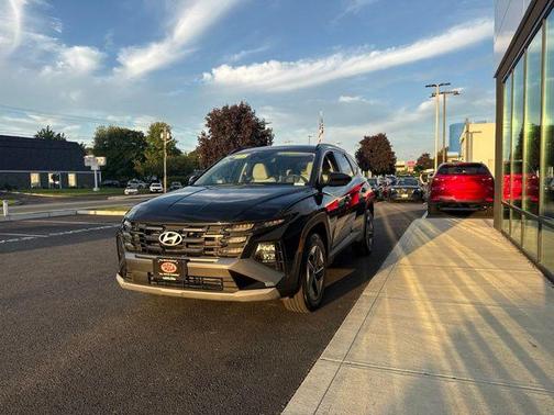 Phantom Black 2025 Hyundai TUCSON SEL