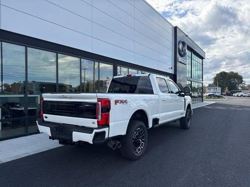 2025 Ford F-350 Platinum