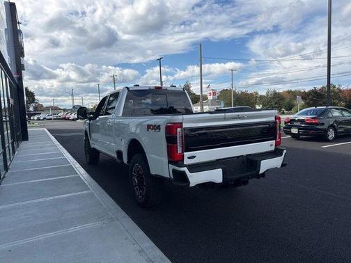 2025 Ford F-350 Platinum