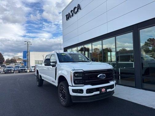2025 Ford F-350 Platinum