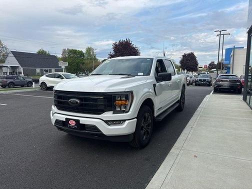 Oxford White 2023 Ford F-150 XLT