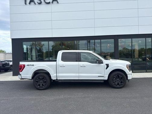 Oxford White 2023 Ford F-150 XLT