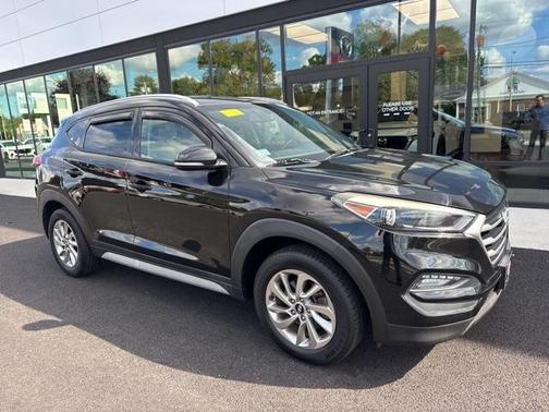 2017 Hyundai TUCSON SE Plus