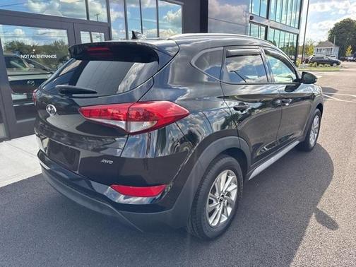 2017 Hyundai TUCSON SE Plus