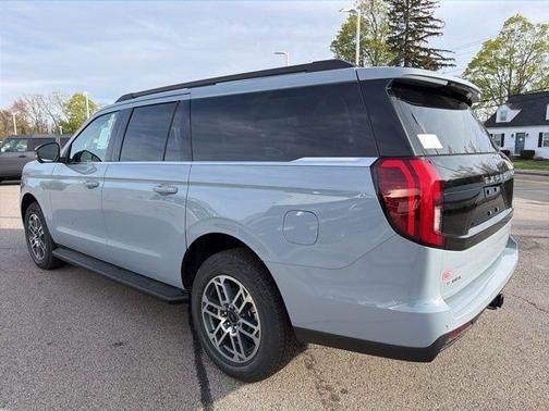 Glacier Gray Metallic 2026 Ford Expedition Max Active