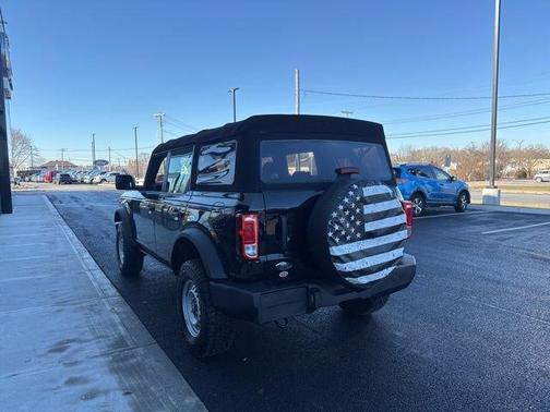 2023 Ford Bronco Base