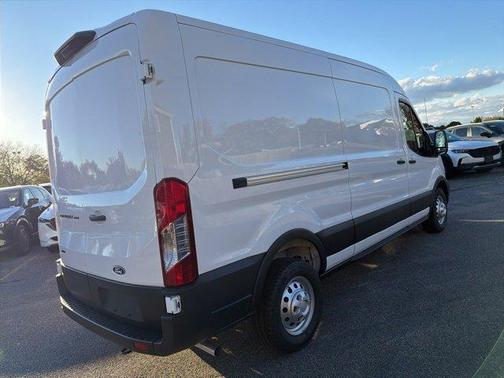 2026 Ford Transit-250 MR