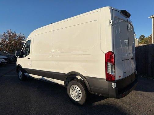 2026 Ford Transit-250 MR