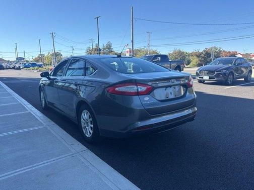 2015 Ford Fusion S