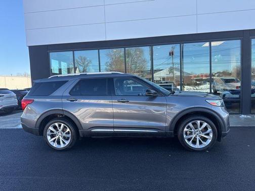 2022 Ford Explorer Platinum