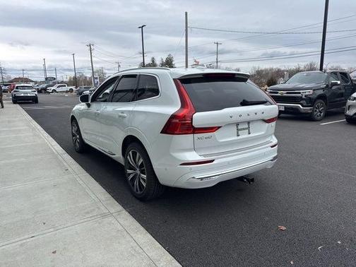 2022 Volvo XC60 Recharge Plug-In Hybrid T8 Inscription Extended Range