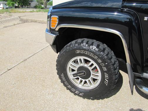 Black 2007 Hummer H3 X