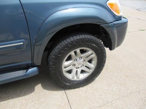 Blue 2005 Toyota Sequoia Limited