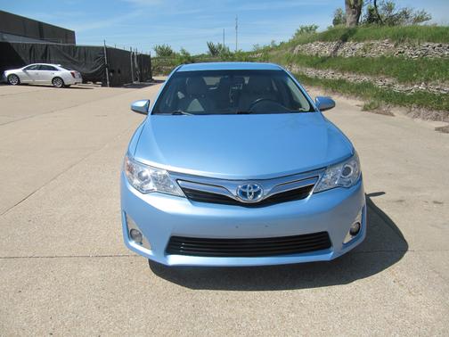Light Blue 2012 Toyota Camry Hybrid XLE