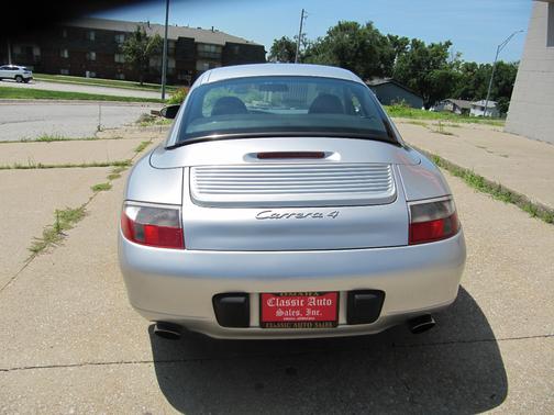 1999 Porsche 911 Carrera 4 Cabriolet