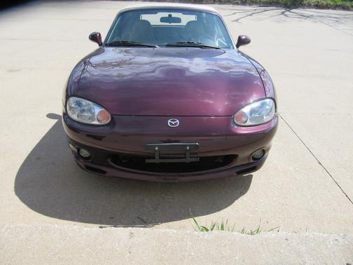 2000 Mazda MX-5 Miata SE
