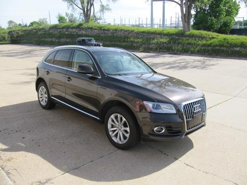 Brown Metallic 2013 Audi Q5 2.0T Premium Plus