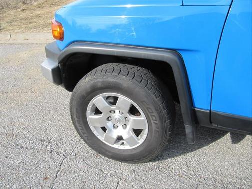 2007 Toyota FJ Cruiser 6-speed Manual