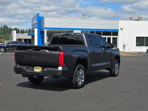 2023 Toyota Tundra Platinum
