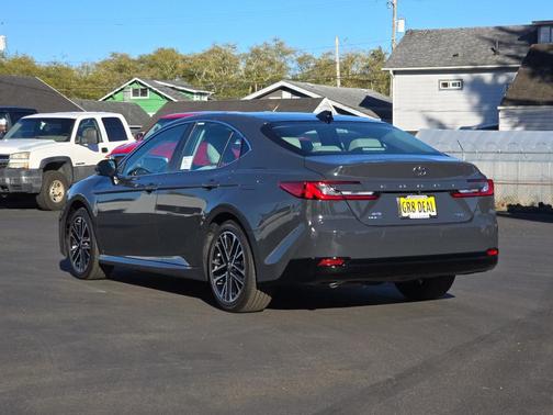2025 Toyota Camry XLE