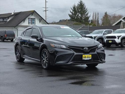 2023 Toyota Camry SE