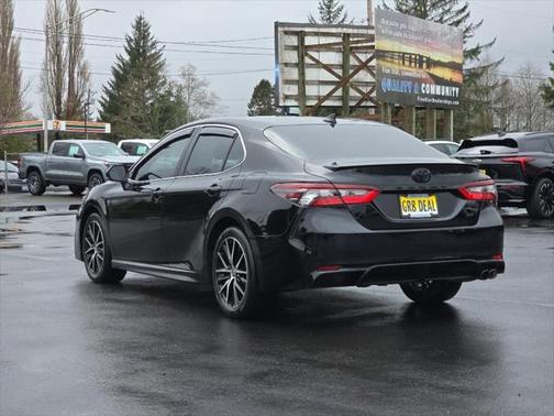 2023 Toyota Camry SE