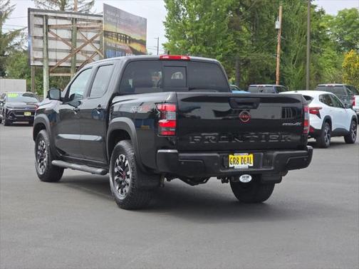 2022 Nissan Frontier PRO-4X