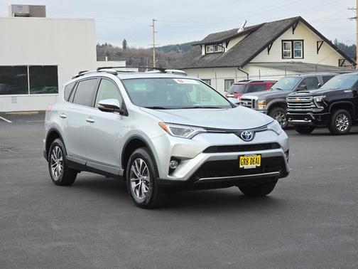 2016 Toyota RAV4 Hybrid XLE